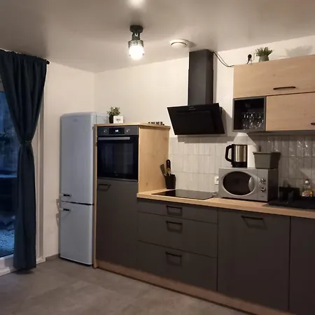 R&n Studio-green Garden Appartement